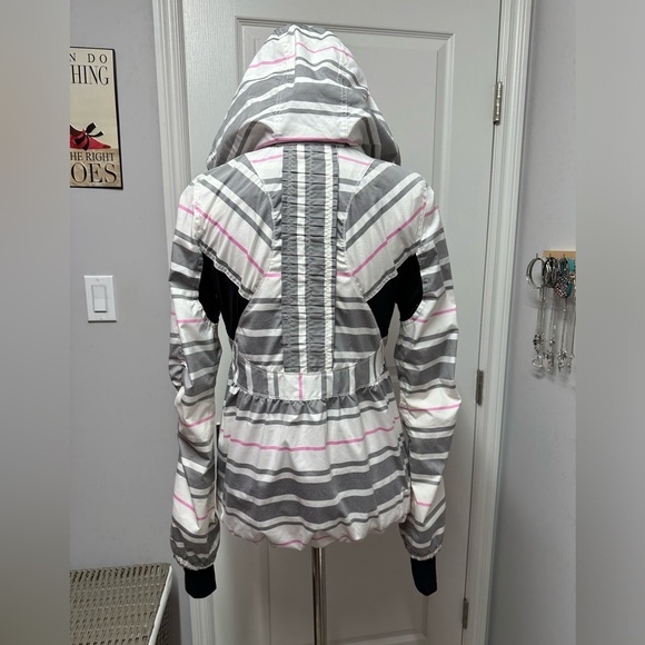 Traverse Stripe Hustle Jacket - Picture 4 of 11